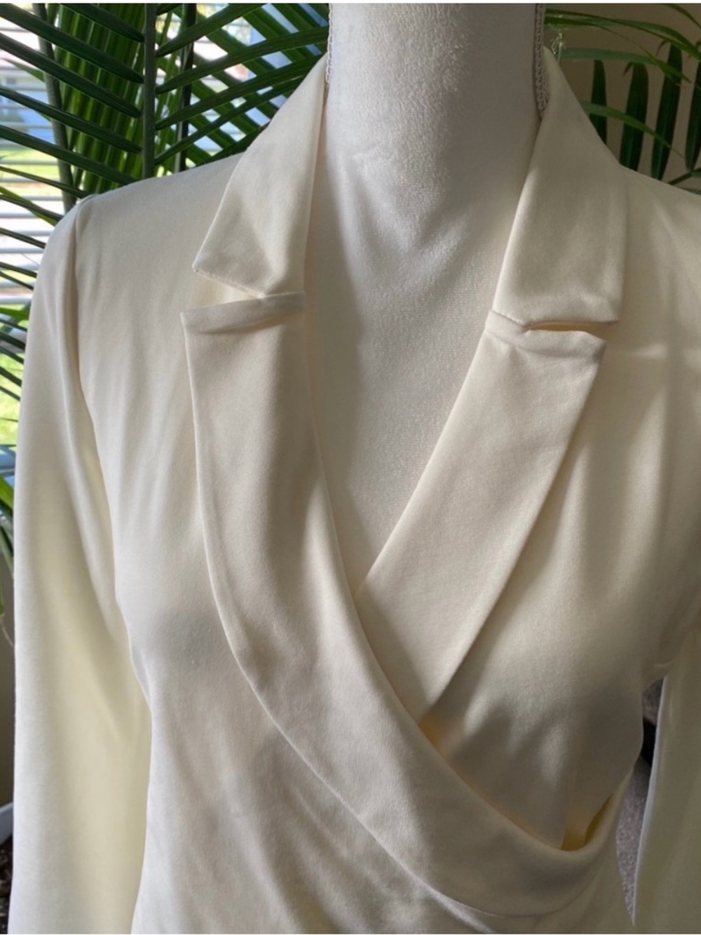 Express NWT M Cream Wrap-Style Blazer